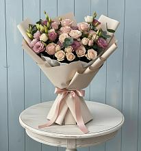 Букет цветов из:  Розы и Лизиантусы #REPLACE_PRED# Магнитный