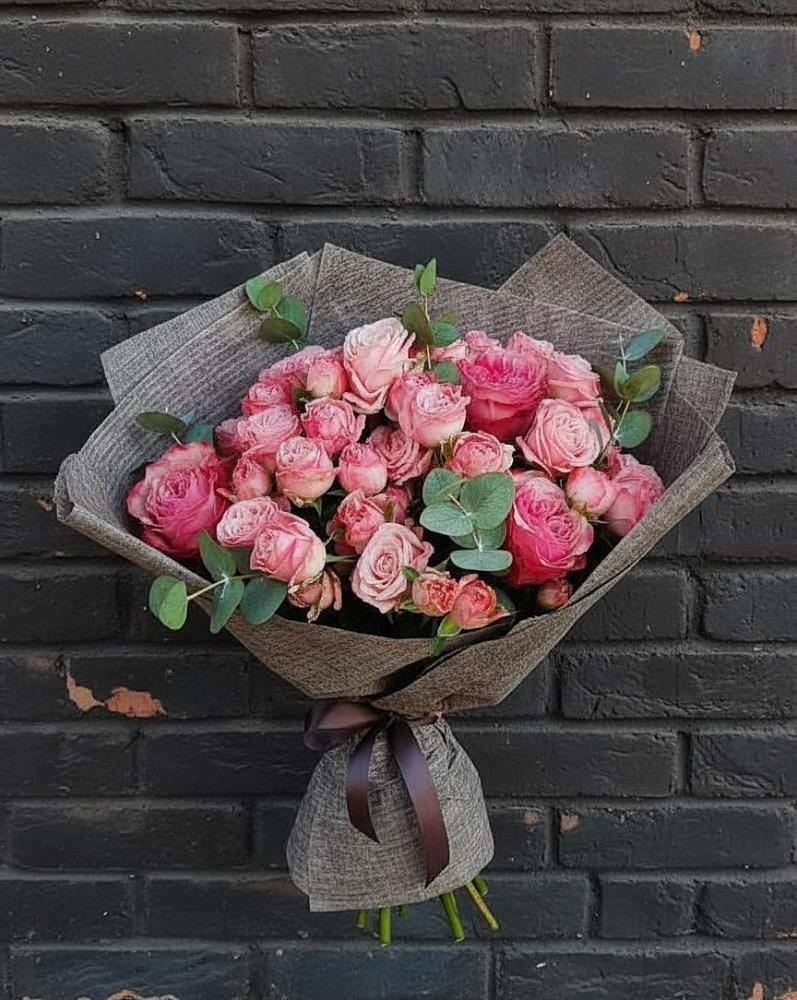 Букет цветов из: Розы в Магнитный