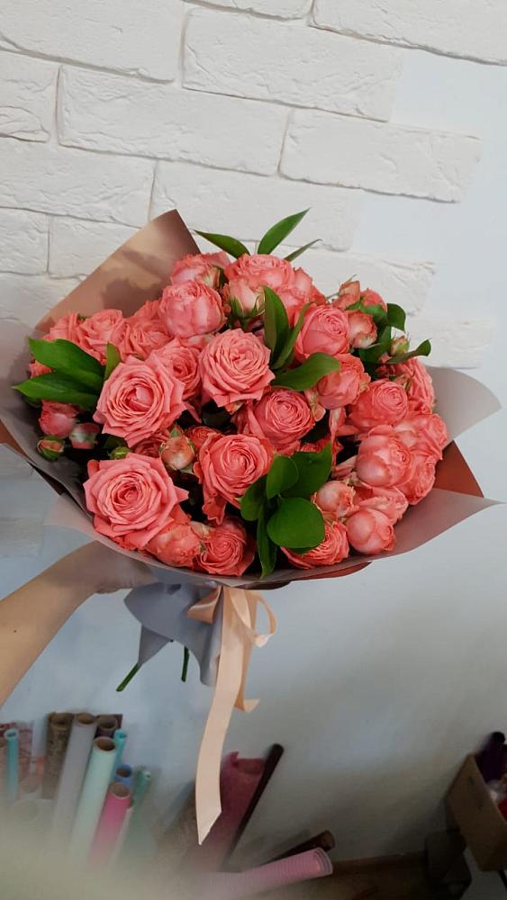 Букет цветов из: Розы в Магнитный