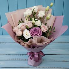 Букет цветов из:  Розы и Лизиантусы в Магнитный