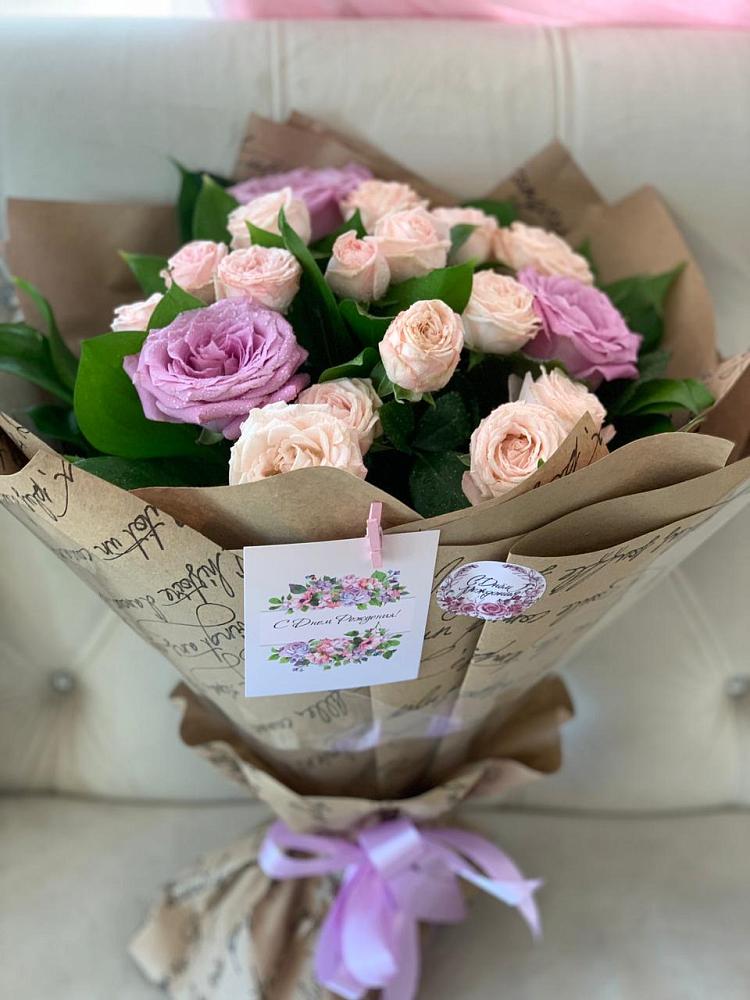 Букет цветов из: Розы в Магнитный