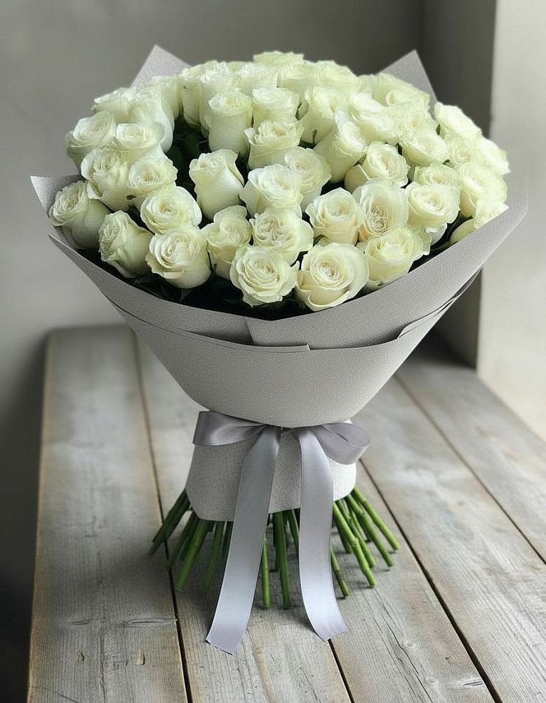 Букет 35 Белых роз в Магнитный