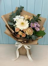 Букет цветов из:  Герберы и Хризантемы в Магнитный