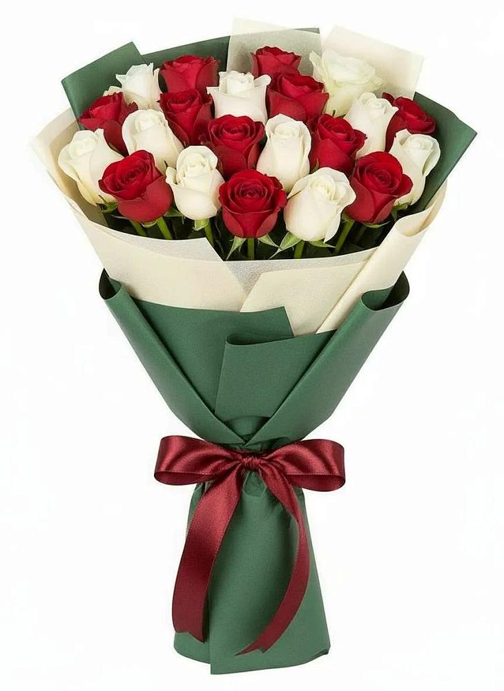 Букет Микс из красных и белых роз в Магнитный