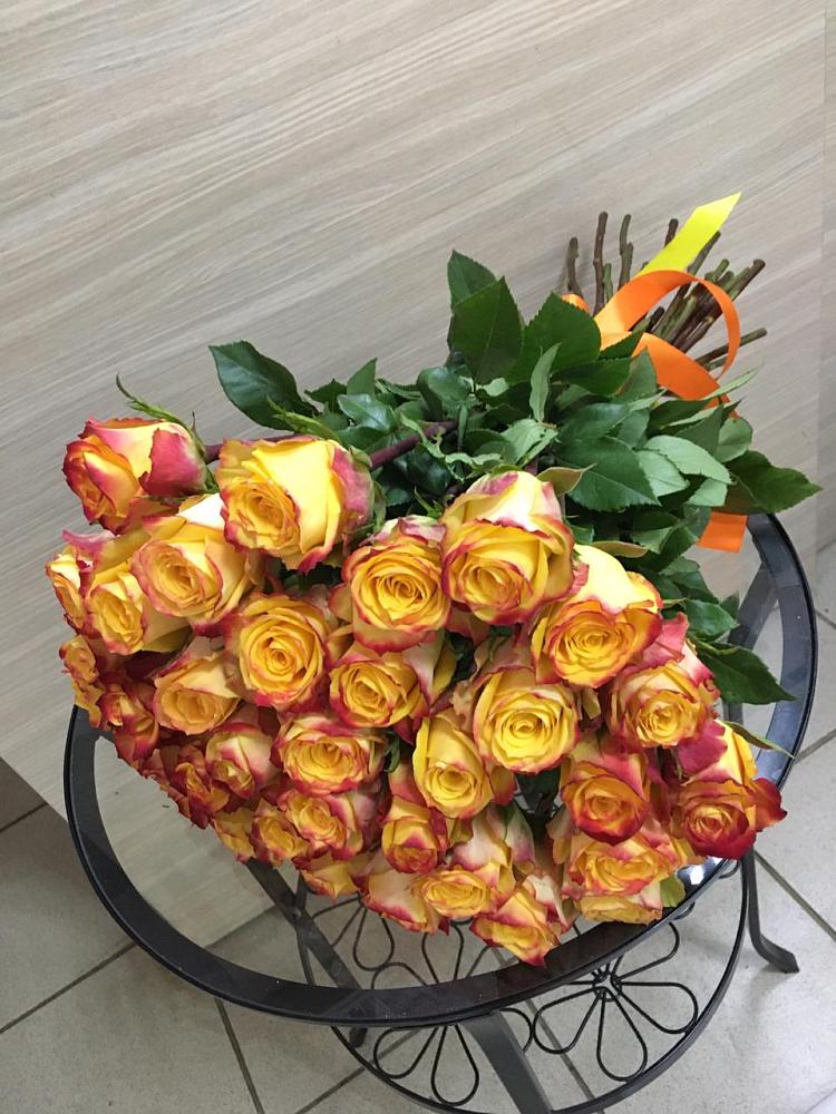 Букет Желтые розы в Магнитный