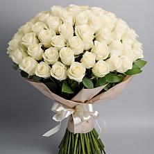 Букет 101 беля роза Белоснежка в Магнитный
