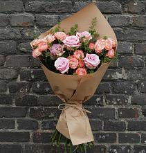 Букет цветов из:  Розы в Магнитный