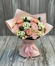 Букет цветов из:  Гвоздики, Розы и Хризантемы в Магнитный