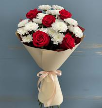 Букет цветов из:  Розы и Хризантемы в Магнитный