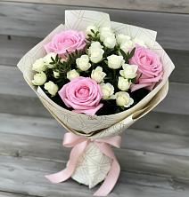 Букет цветов из:  Розы в Магнитный