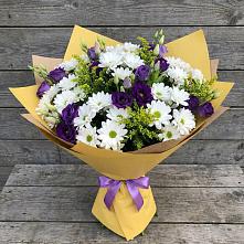 Букет цветов из:  Ирисы, Хризантемы и Ромашки в Магнитный