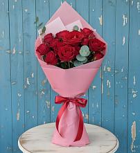 Букет цветов из:  Розы в Магнитный