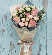 Букет цветов из:  Розы в Магнитный