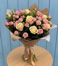 Букет цветов из:  Розы в Магнитный