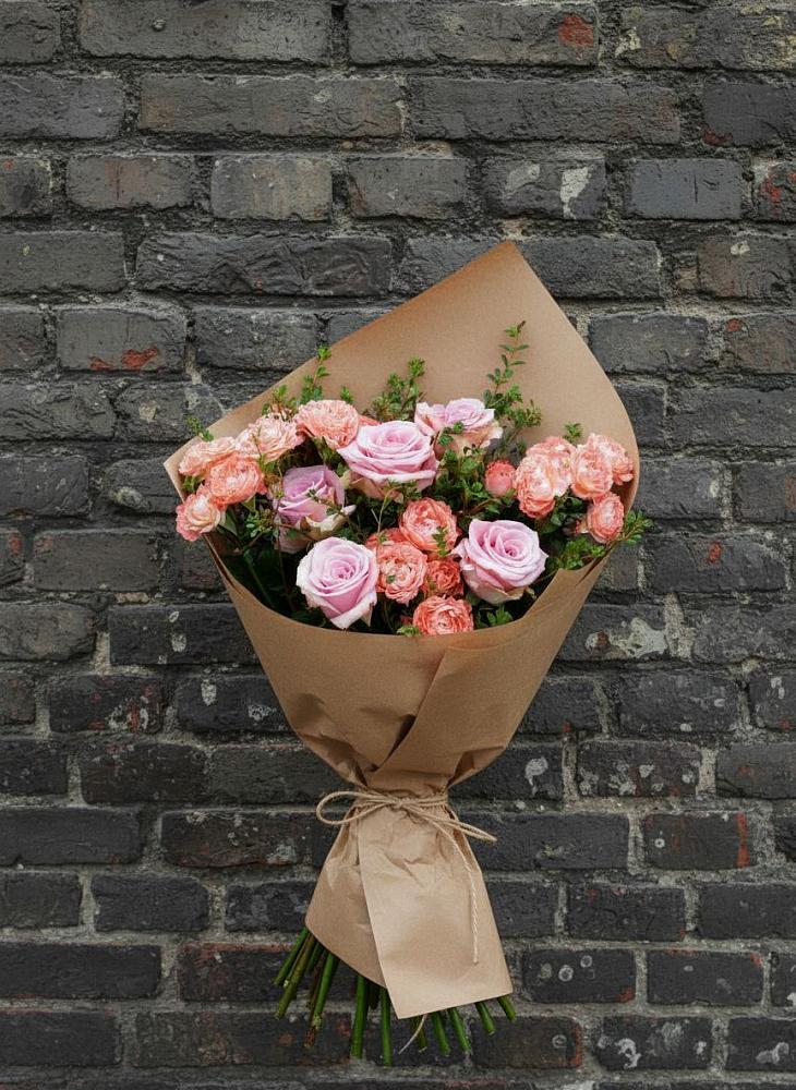 Букет цветов из: Розы в Магнитный