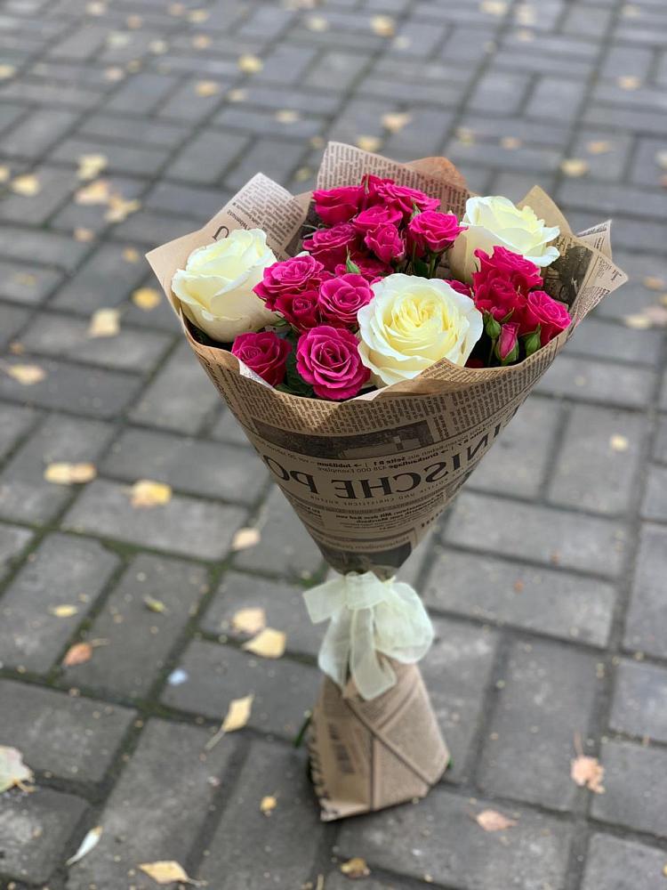 Букет цветов из: Розы в Магнитный