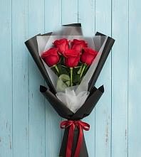 Букет цветов из:  Розы #REPLACE_PRED# Магнитный