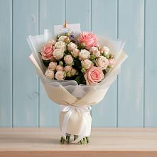 Букет цветов из:  Розы в Магнитный